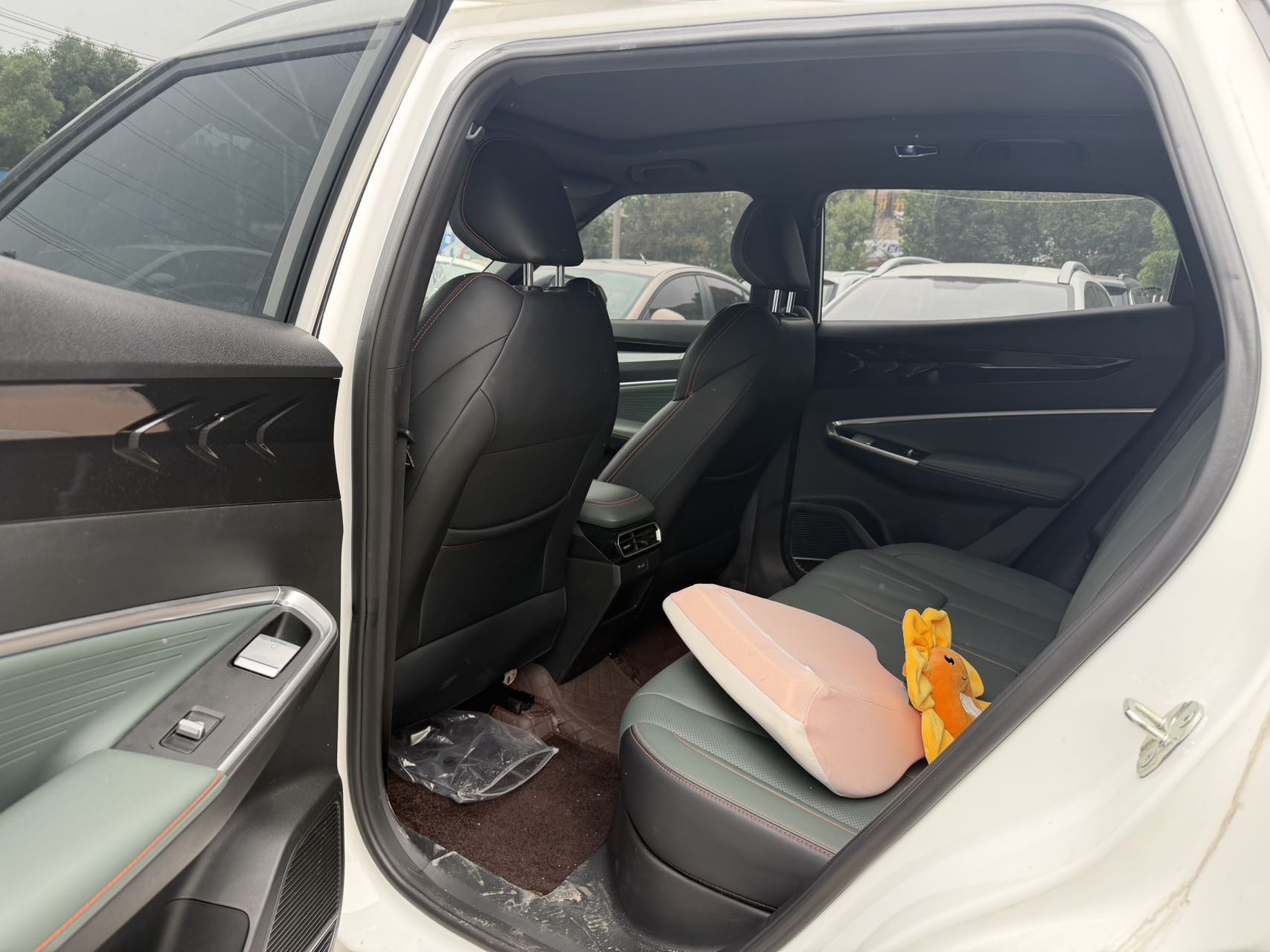GEELY Boyue 2025 car image #7