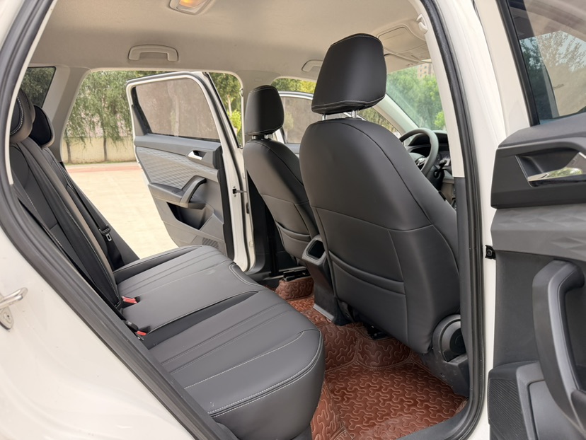 Volkswagen Tharu 2019 car image #13