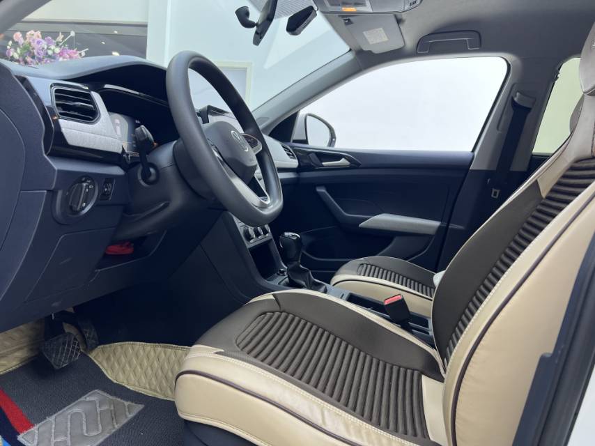 Volkswagen Tharu 2025 car image #5