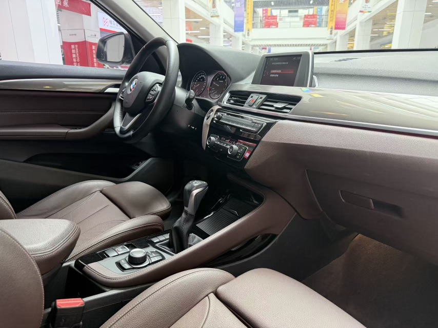 BMW X1 2018 #9 BMW X1 2018 car image #9