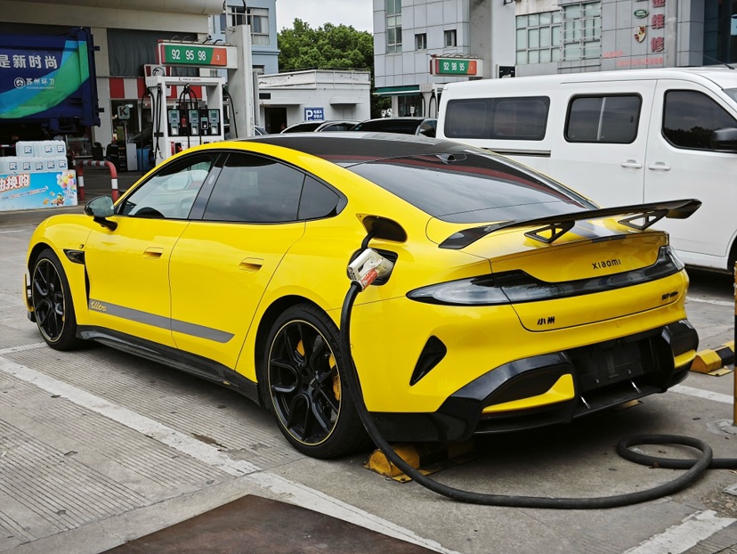 MI SU7 Ultra 2025 car image #3