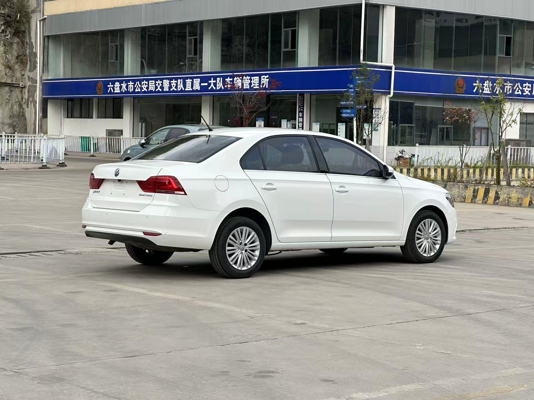 Volkswagen Santana 2019 car image #6