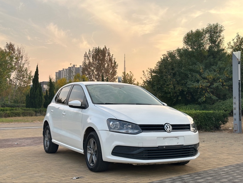 Volkswagen Polo 2015 #3 Volkswagen Polo 2015 car image #3