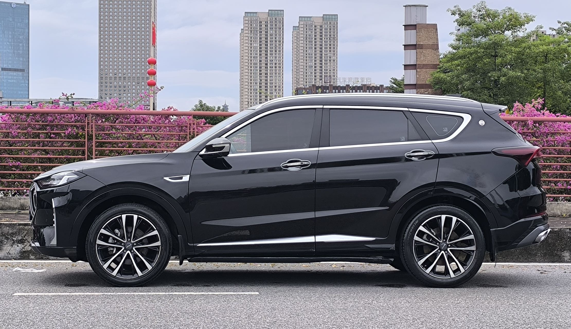 Jetour X70 PLUS 2023 car image #3