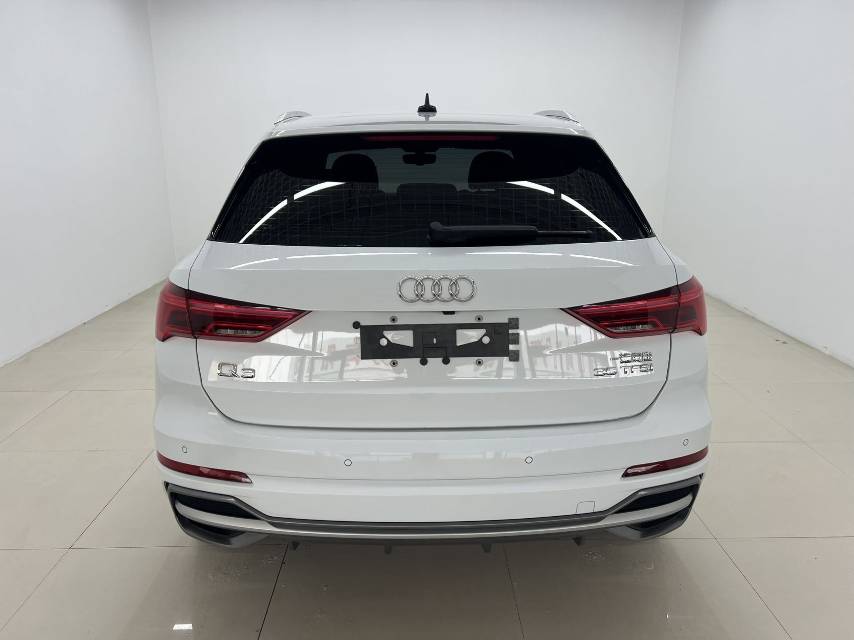 Audi Q3 2023 #5 Audi Q3 2023 car image #5