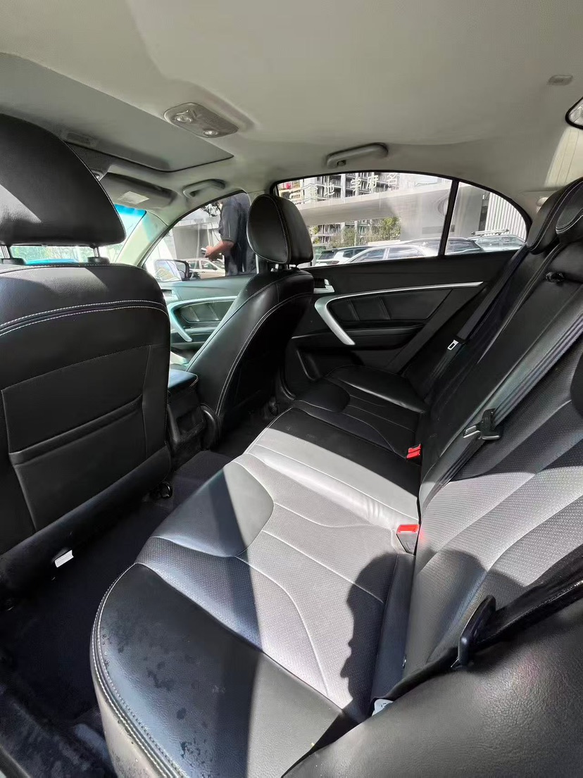 GEELY Emgrand 2016 #4 GEELY Emgrand 2016 car image #4