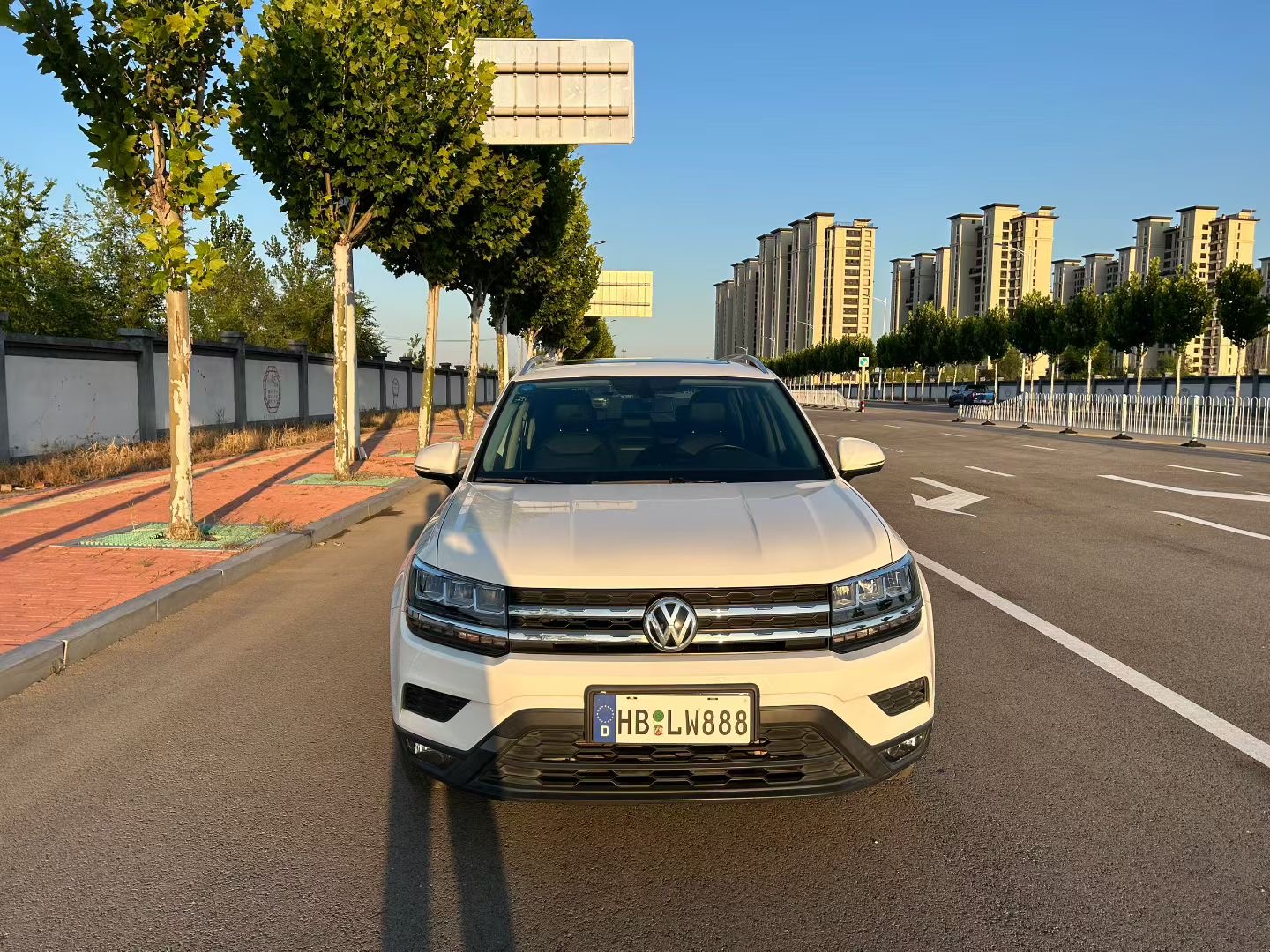 Volkswagen Tharu 2019 car image #2