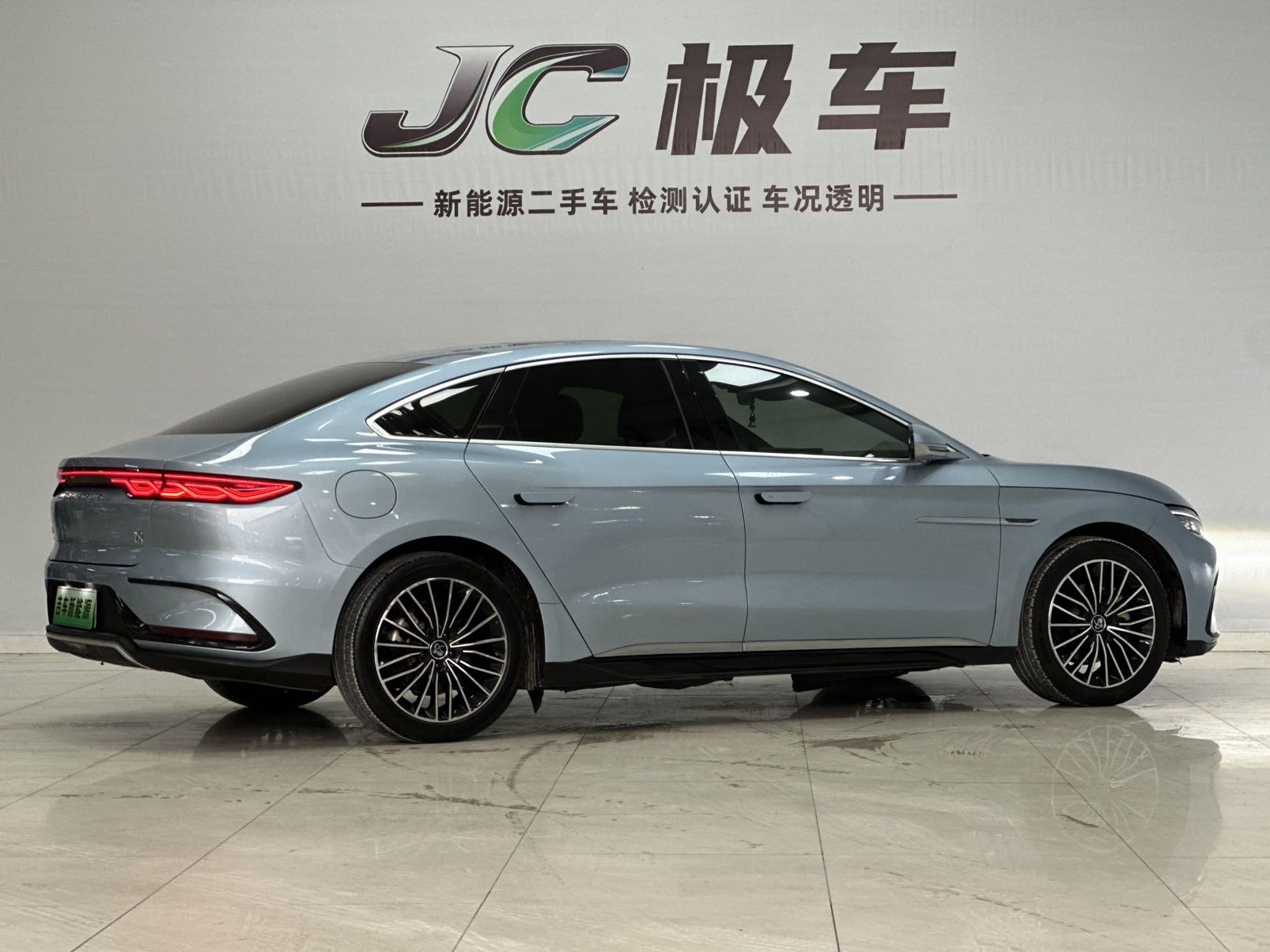 BYD Han 2023 immagine di auto #4