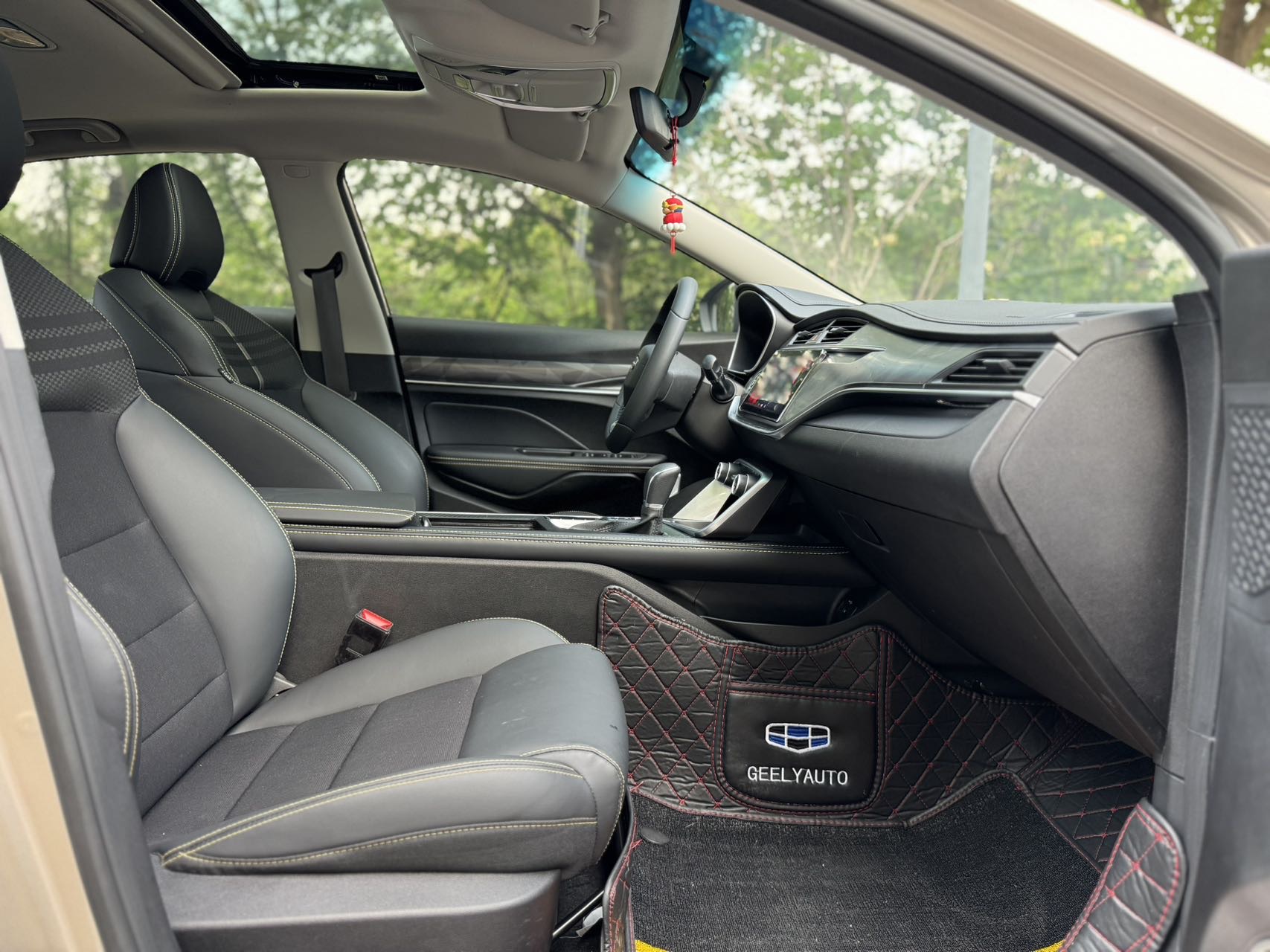 GEELY Binray 2021 car image #8
