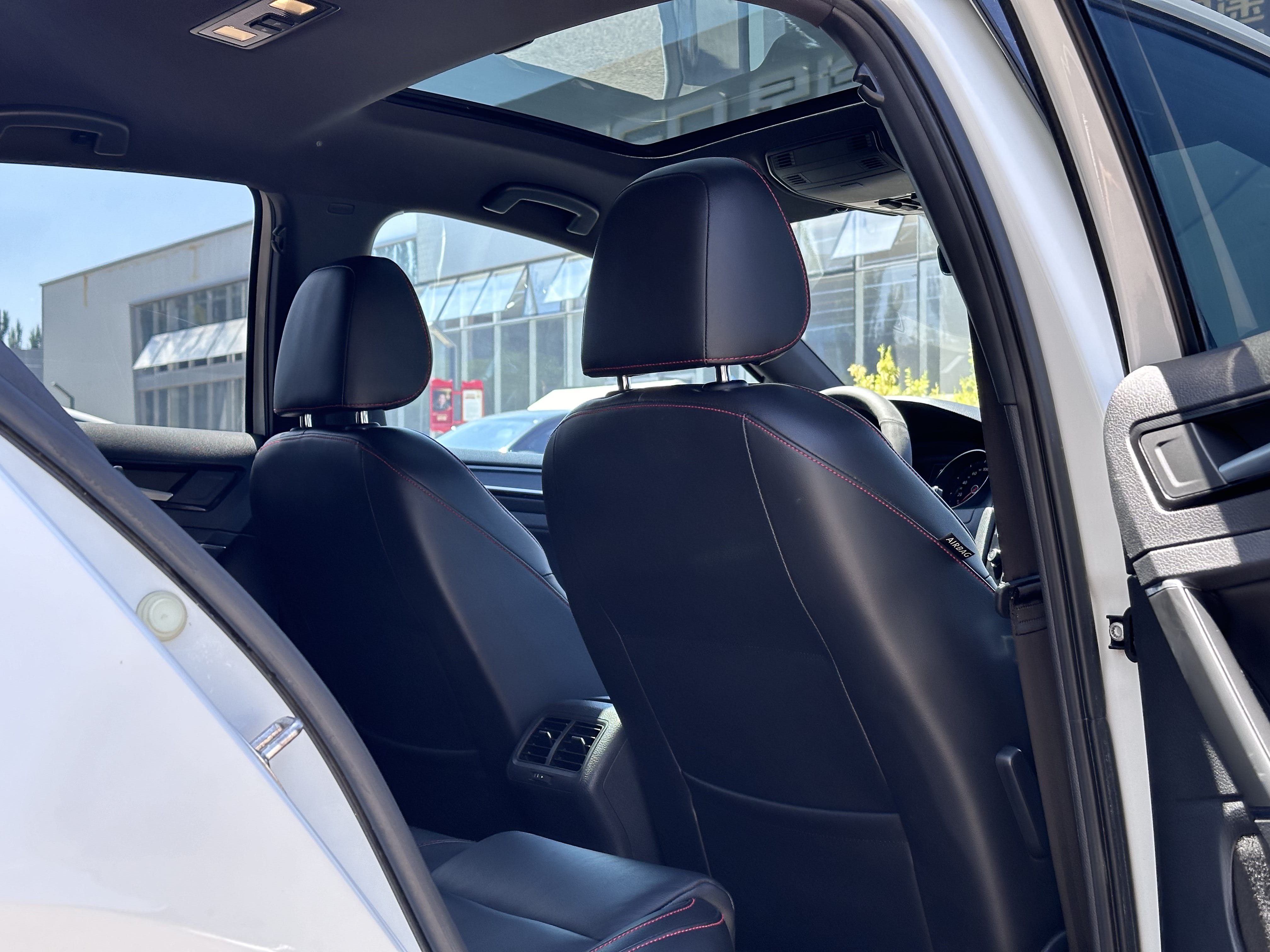 Volkswagen GolfGTI 2018 #10 Volkswagen GolfGTI 2018 car image #10