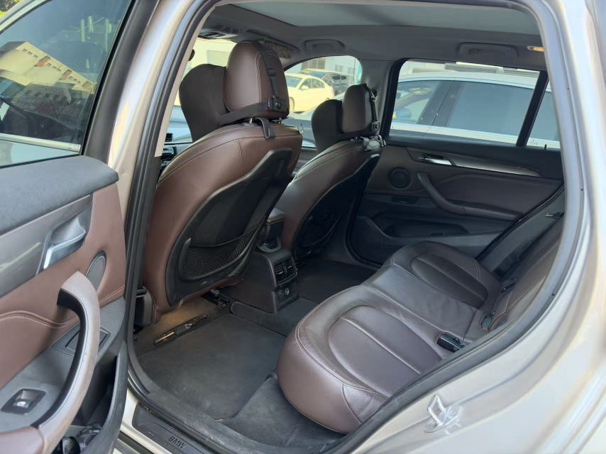 2017 image de voiture #6