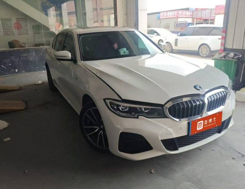 BMW 3 Series 2021 car image #6