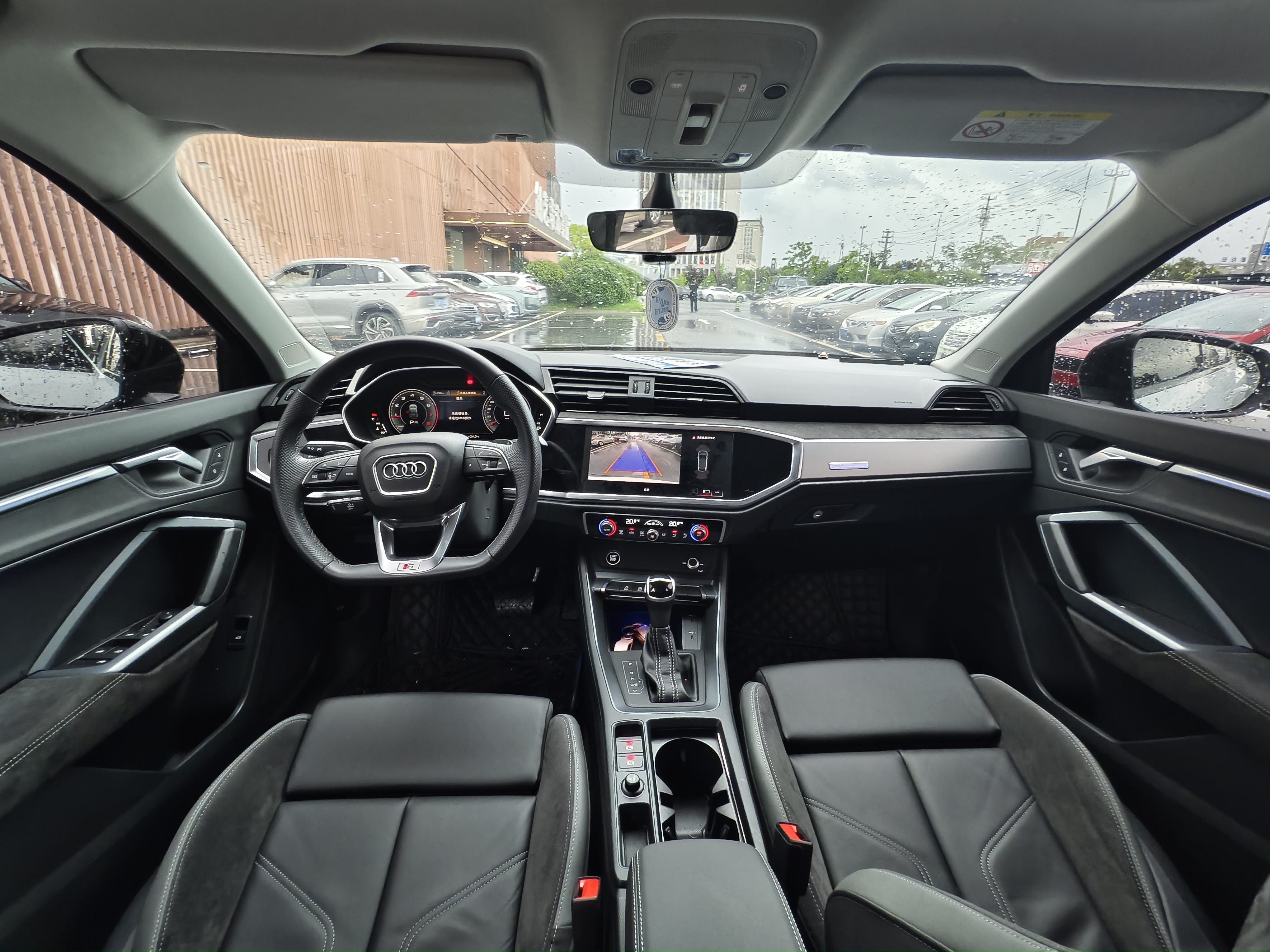 Audi Q3 Sportback 2023 #3 Audi Q3 Sportback 2023 car image #3