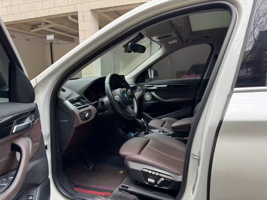 BMW X1 2022 car image #4