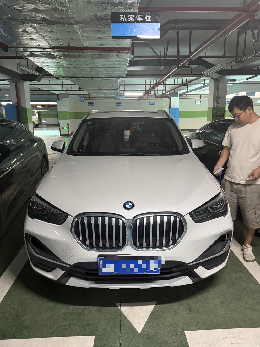 BMW X1 2020 car image 