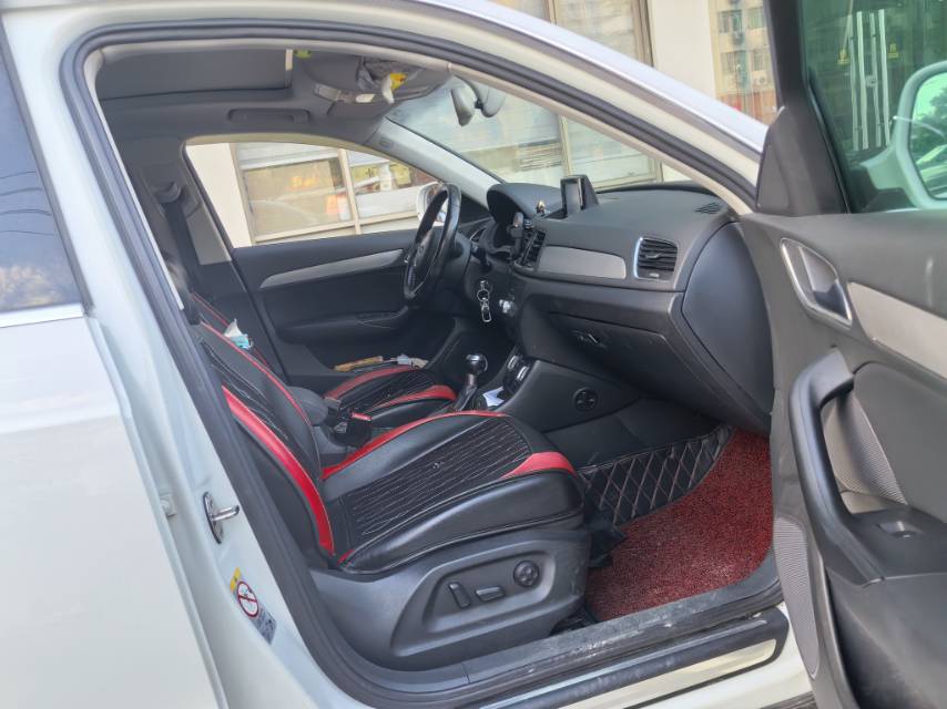 Audi Q3 2015 #4 Audi Q3 2015 car image #4