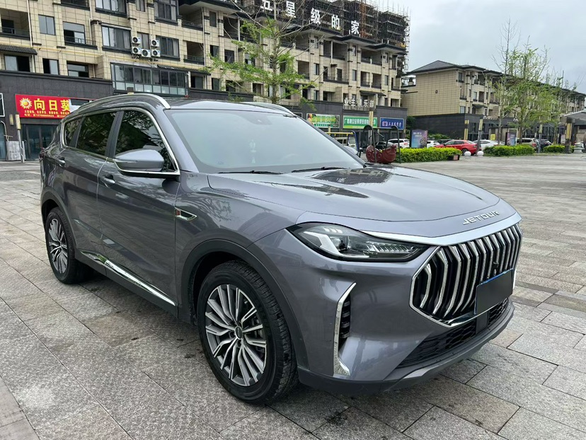 Jetour X70 PLUS 2025 #3 Jetour X70 PLUS 2025 car image #3
