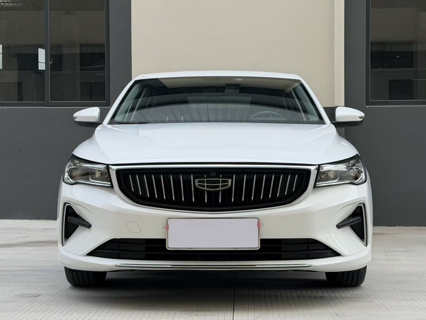 GEELY Emgrand 2023 car image #2