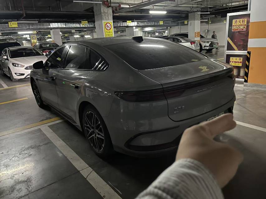BYD Han 2025 car image #4
