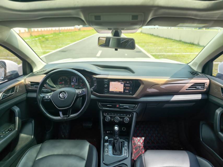 Volkswagen Tharu 2019 #9 Volkswagen Tharu 2019 car image #9
