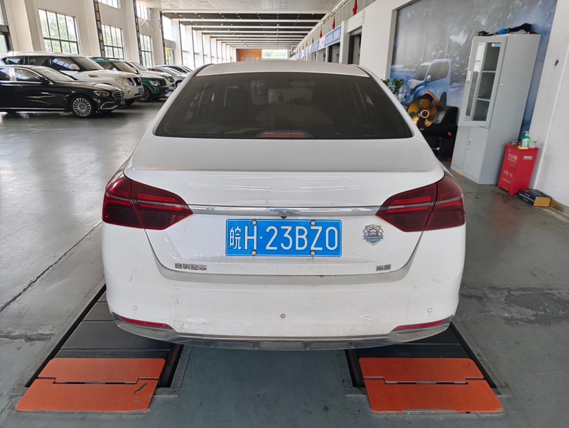 GEELY Emgrand 2020 #9 GEELY Emgrand 2020 car image #9
