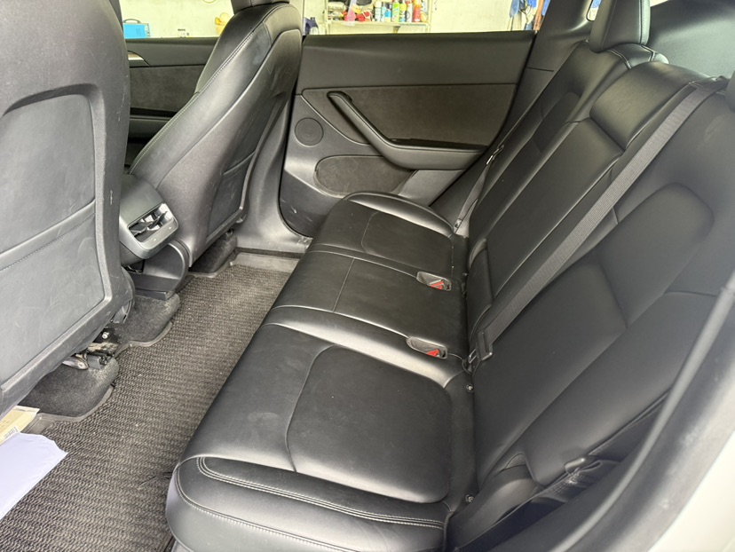 Tesla Model Y 2022 car image #3