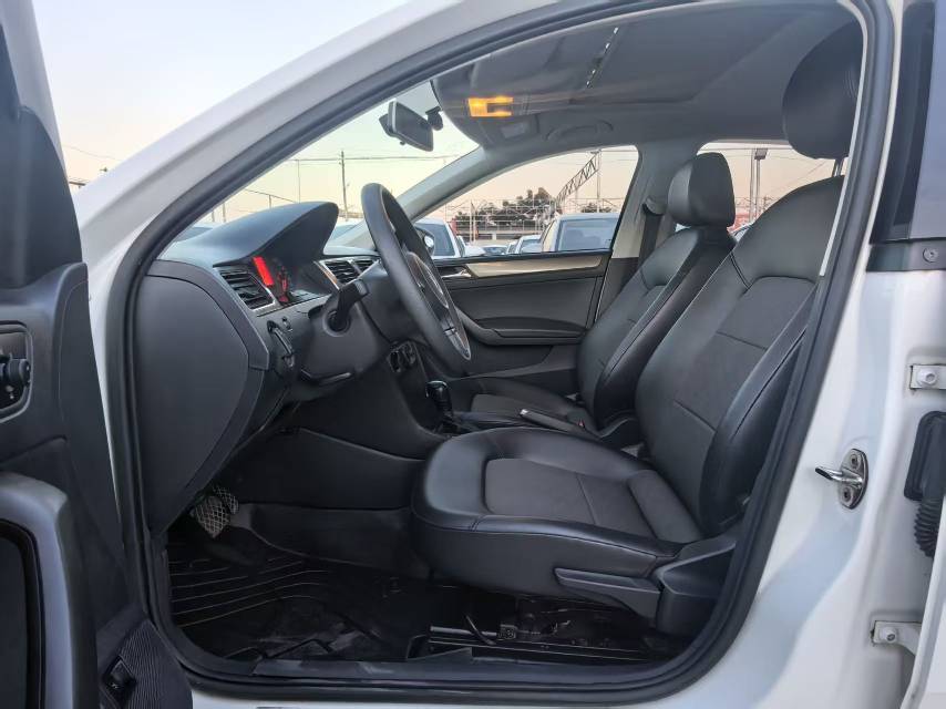 Volkswagen Santana 2016 #4 Volkswagen Santana 2016 car image #4