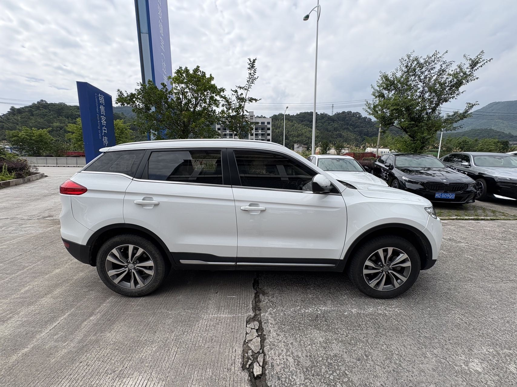 GEELY Boyue 2016 car image #6