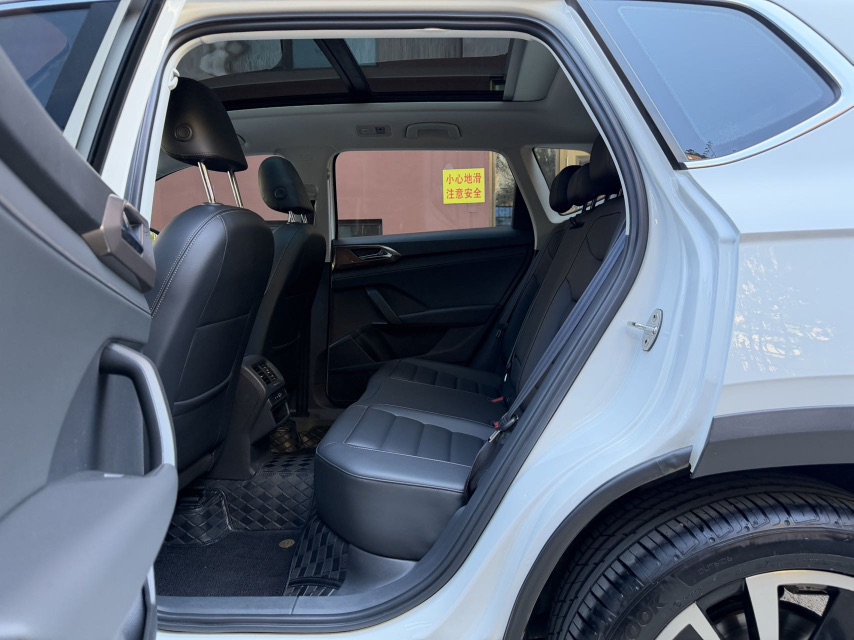 Volkswagen Tharu 2022 car image #6