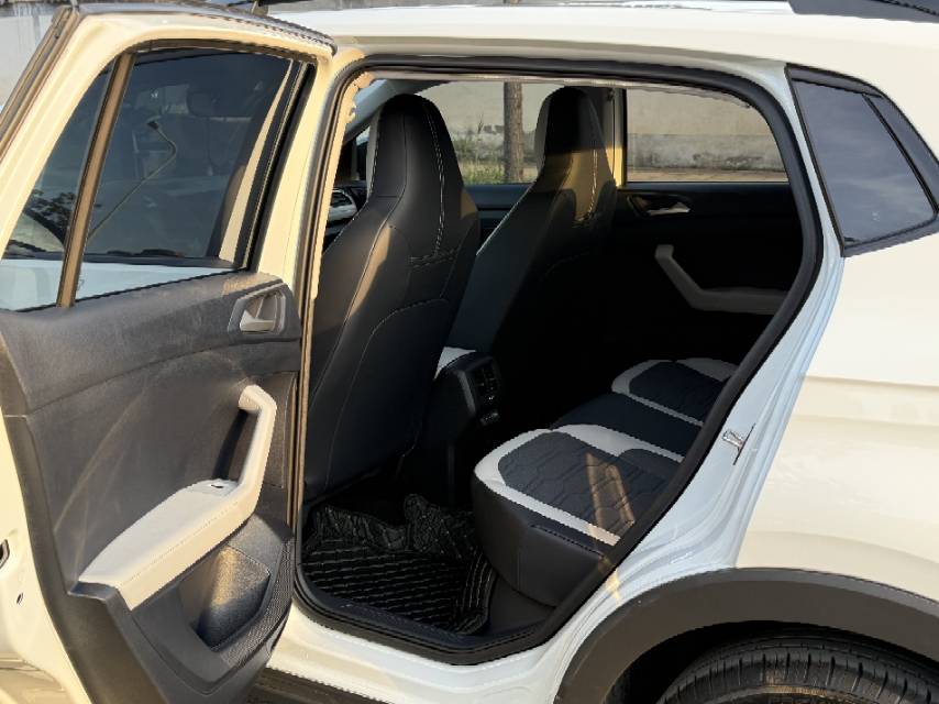 Volkswagen Tharu 2025 car image #3