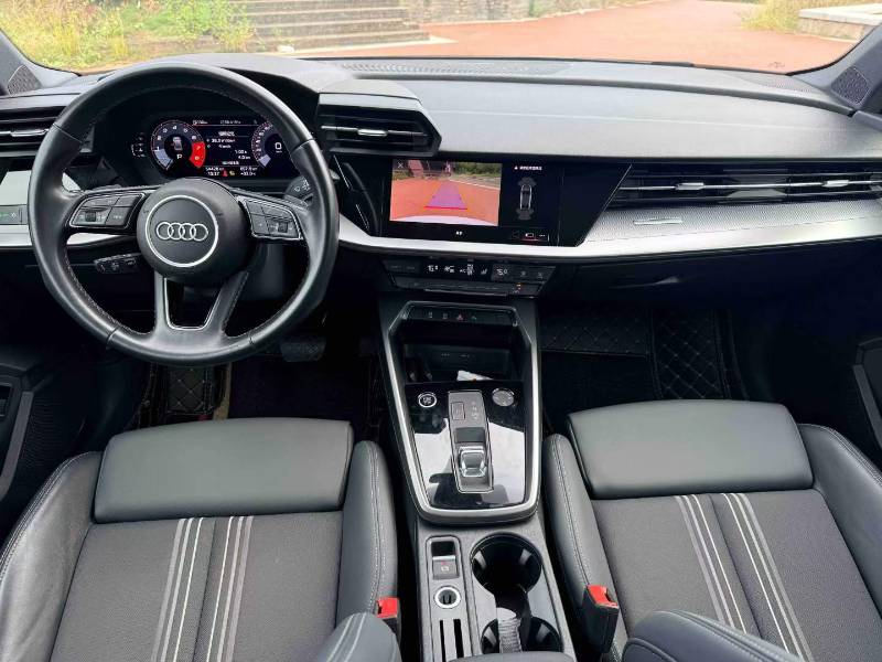 Audi A3 2024 car image #5