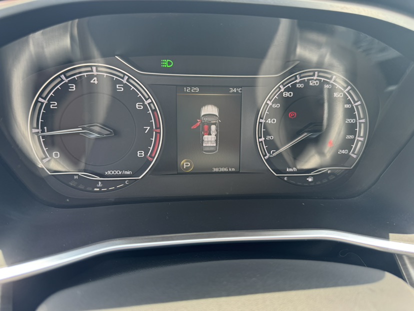 GEELY Coolray 2022 #8 GEELY Coolray 2022 car image #8