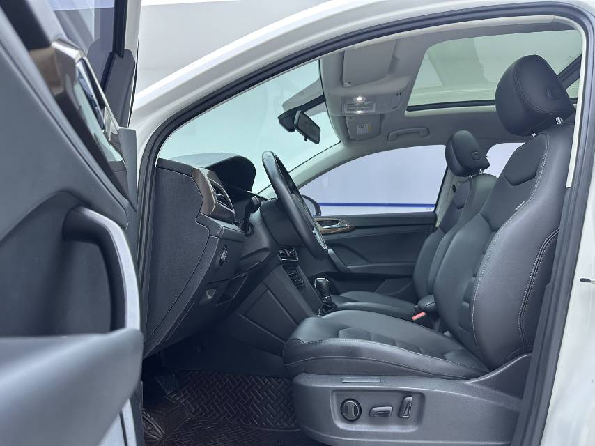 Volkswagen Tharu 2022 car image #7