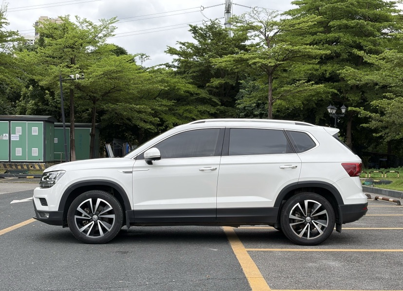 Volkswagen Tharu 2019 car image #7