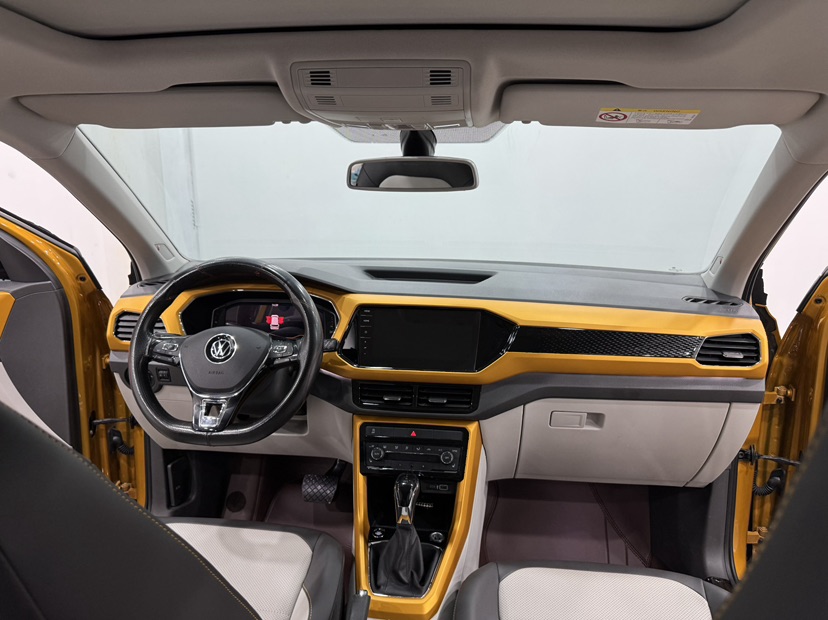 Volkswagen T-Cross 2023 #5 Volkswagen T-Cross 2023 car image #5
