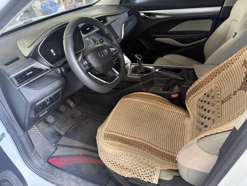 GEELY Binray 2018 car image #3
