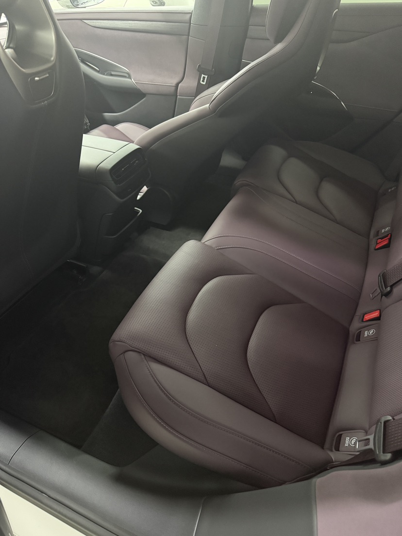 MI SU7 2025 car image #3
