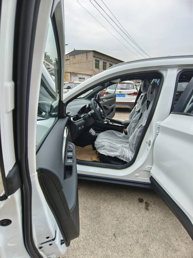 GEELY Coolray 2026 #5 GEELY Coolray 2026 immagine di auto #5