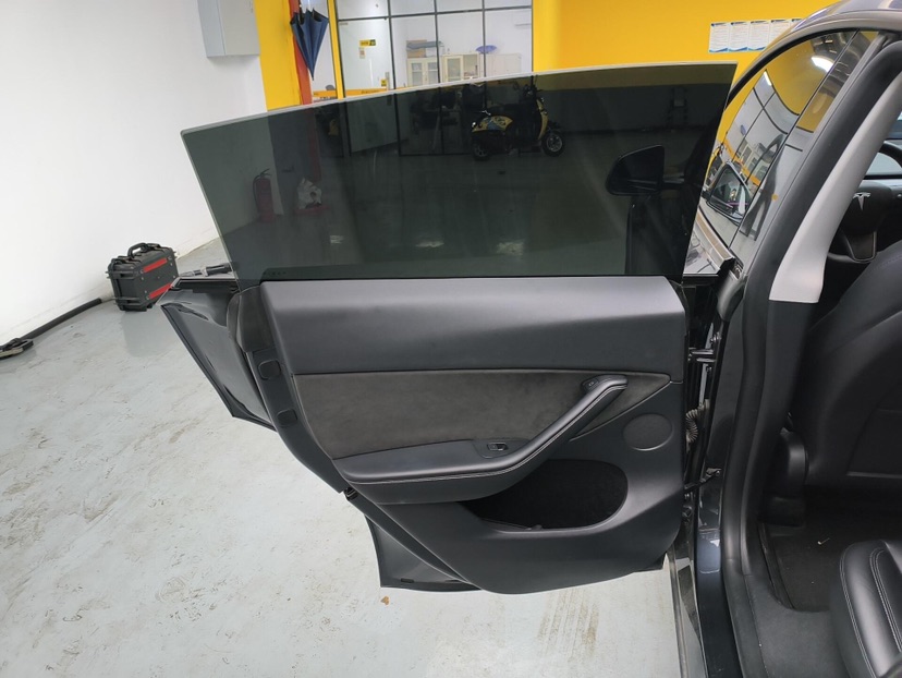 Tesla Model Y 2024 #9 Tesla Model Y 2024 car image #9