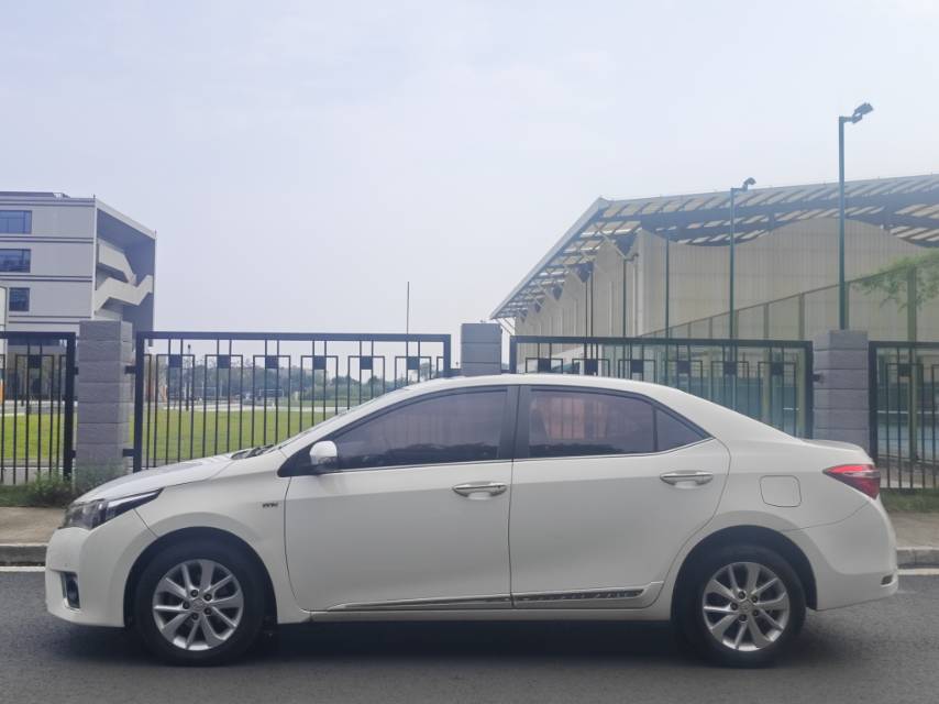 Toyota Corolla 2015 car image #3