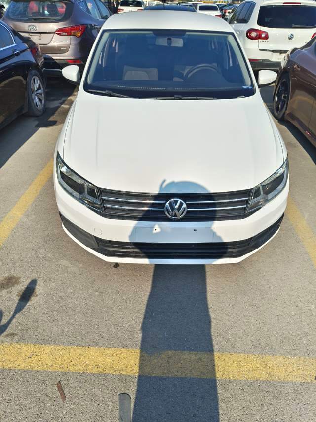 Volkswagen Santana 2021 car image #2