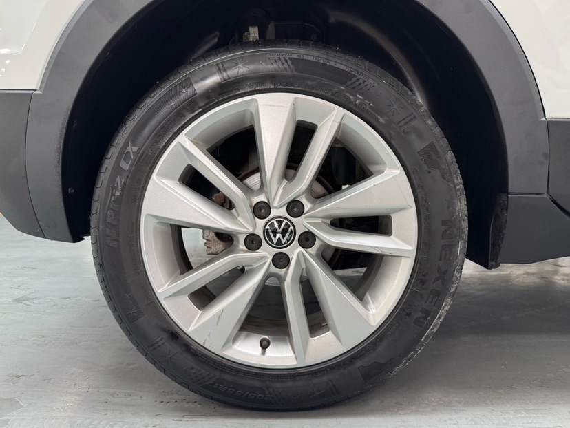 Volkswagen T-Cross 2023 car image #19