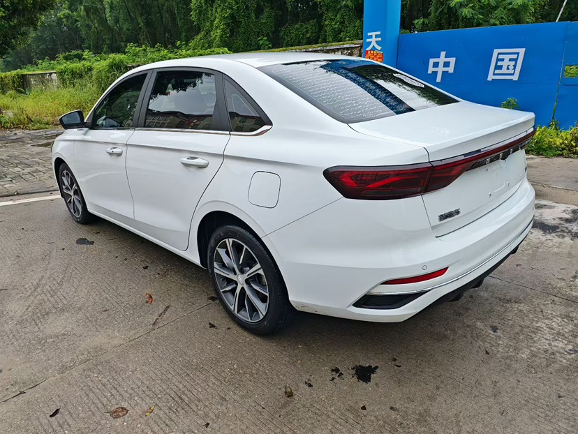 GEELY Emgrand 2024 #9 GEELY Emgrand 2024 imagen de coche #9