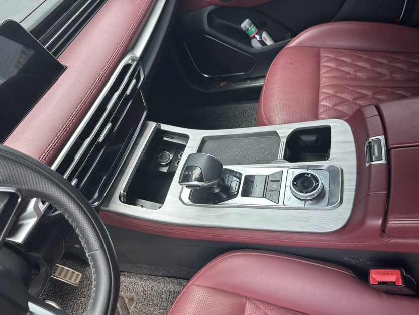 Jetour X70 PLUS 2023 car image #9
