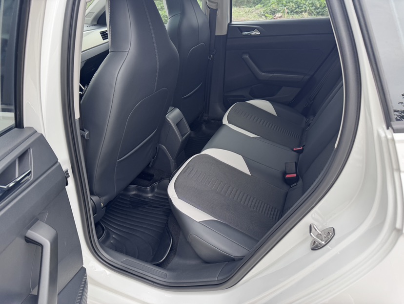 Volkswagen Polo 2020 car image #4