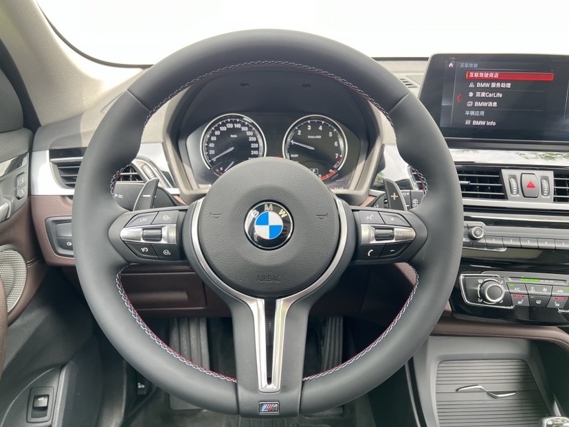 BMW X1 2022 car image #12