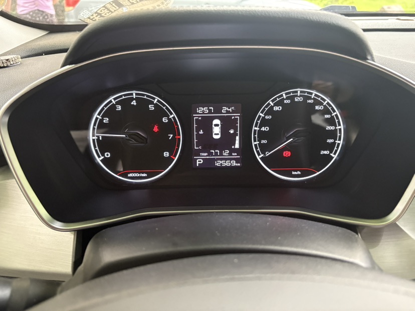 GEELY Coolray 2025 #3 GEELY Coolray 2025 car image #3