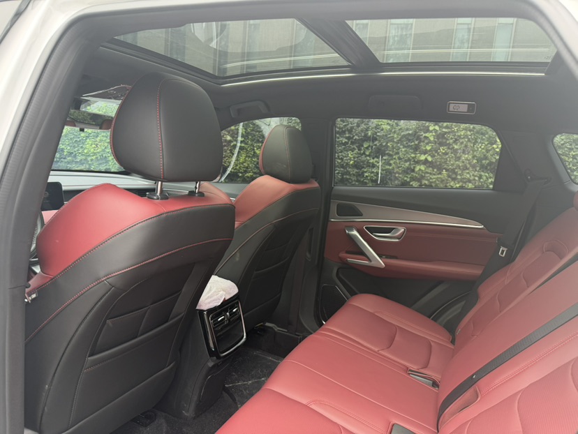 Jetour X70 PLUS 2025 #8 Jetour X70 PLUS 2025 car image #8