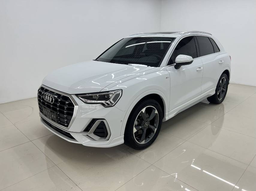 Audi Q3 2023 Audi Q3 2023 car image