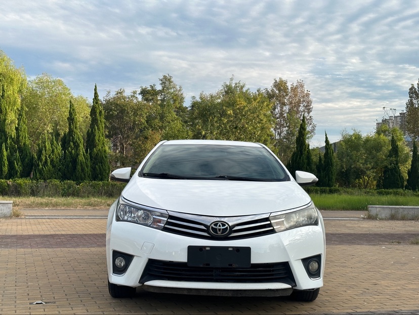 Toyota Corolla 2015 car image #2